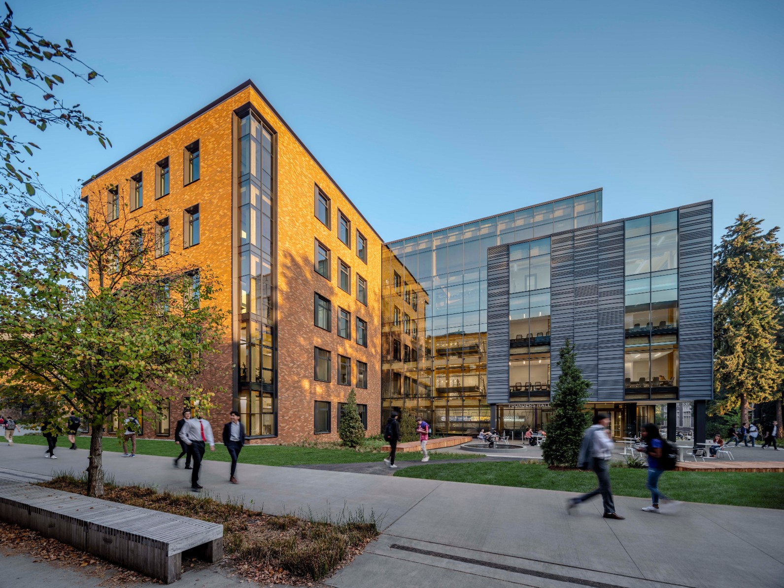 UNIVERSITY OF WASHINGTON – FOSTER SCHOOL OF BUSINESS